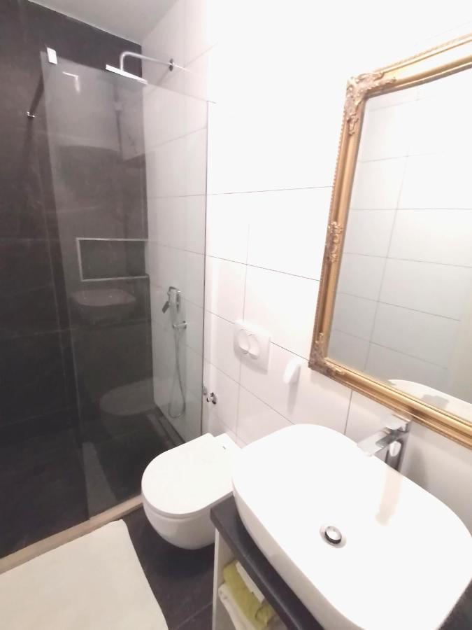 1Bedroom Apartment In Lapad Дубровник Екстериор снимка