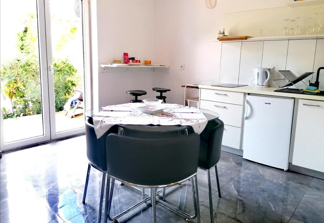 1Bedroom Apartment In Lapad Дубровник Екстериор снимка